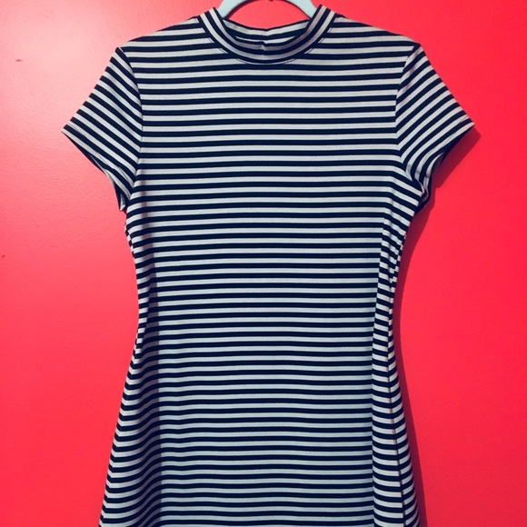 Dress 👗 - Picture 2 of 6